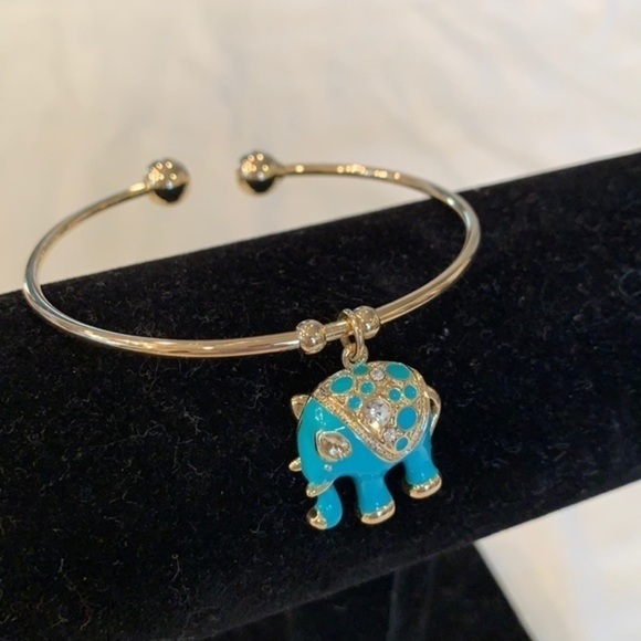 💐5/25 elephant charm bangle gold tone bracelet - Picture 1 of 8